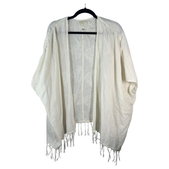 Billabong Designer's Closet Floral Embroidered Fringe Topper Coverup One Size - Picture 8 of 8